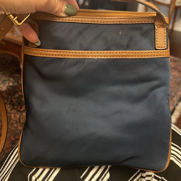 Michael Kors Lightweight CONNIE Medium Crossbody Nylon w/ Leather Trim - Picture 4 of 6